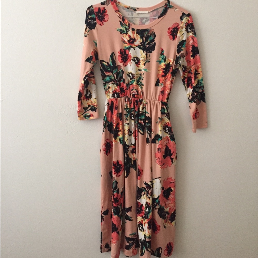 Reborn J Peach floral midi dress